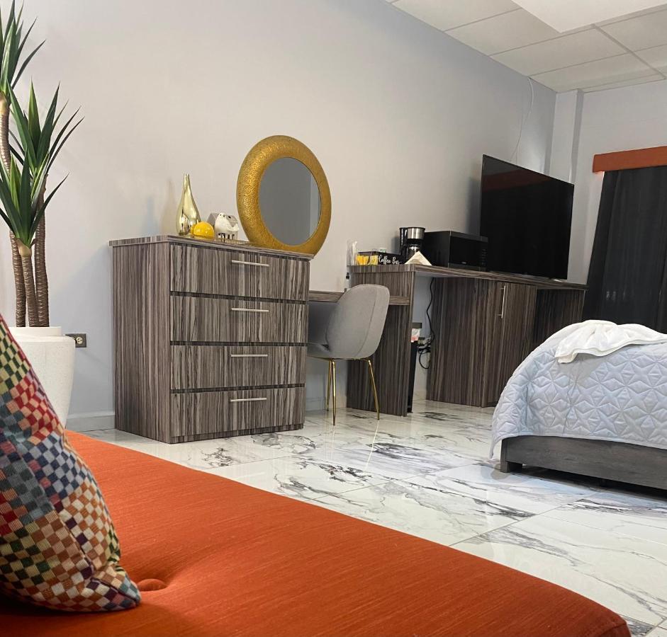 Itza-Bella Suites Isabela Bagian luar foto