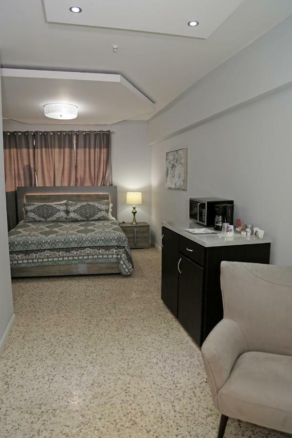 Itza-Bella Suites Isabela Bagian luar foto