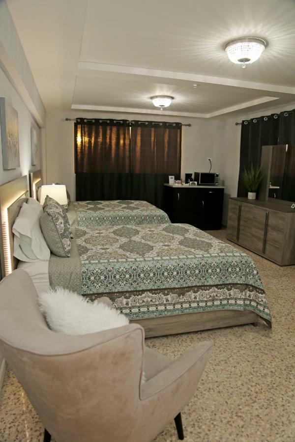 Itza-Bella Suites Isabela Bagian luar foto
