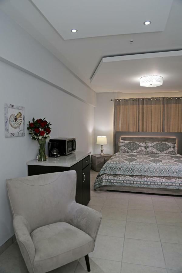 Itza-Bella Suites Isabela Bagian luar foto